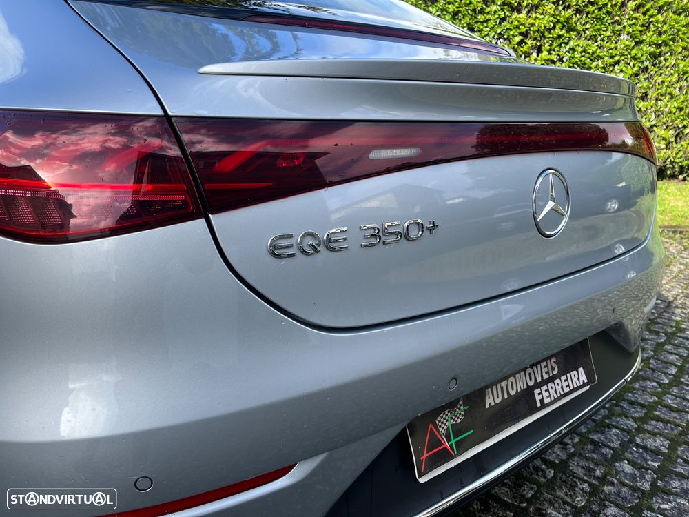 Mercedes-Benz EQE 350+ Electric Art - 11