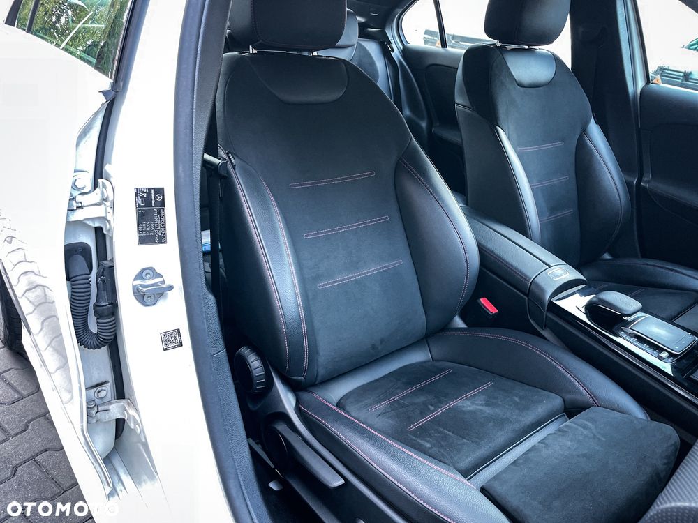 Mercedes-Benz Klasa A 180 7G-DCT AMG Line - 16