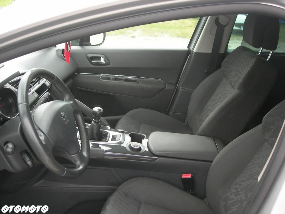 Peugeot 3008 HDi FAP 115 Active - 12