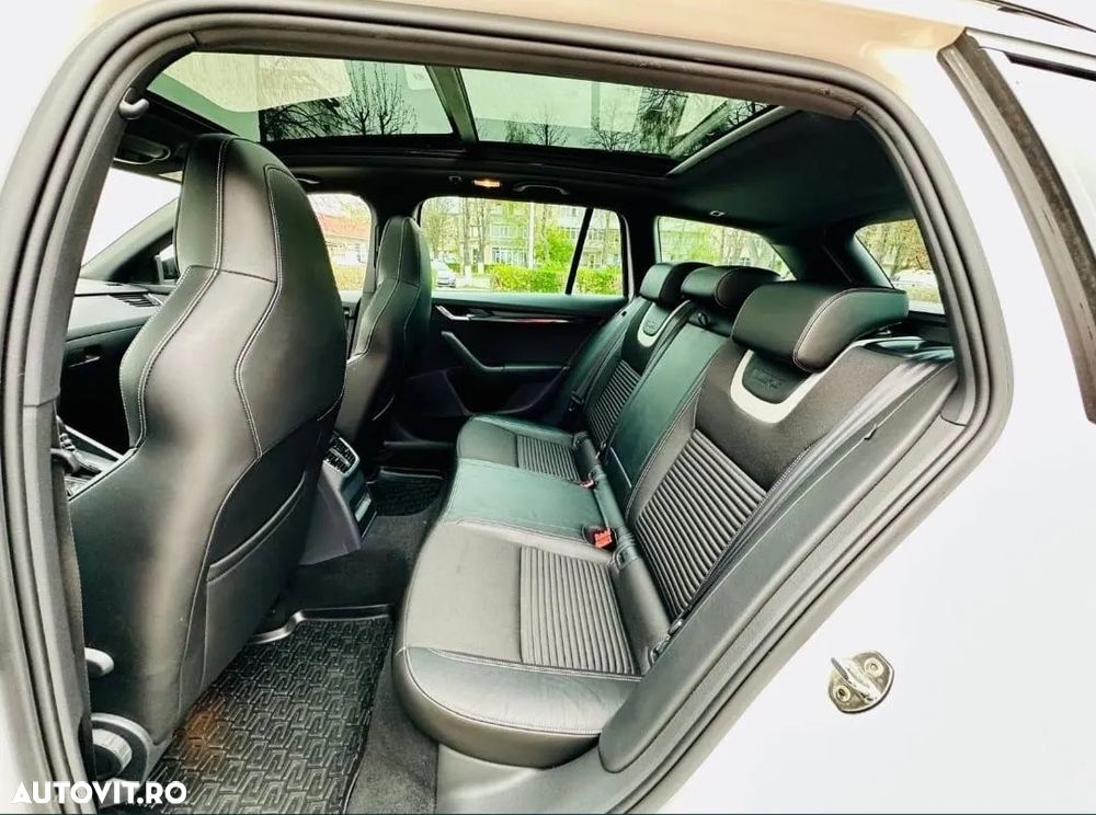 Skoda Octavia 2.0 TSI RS DSG - 7
