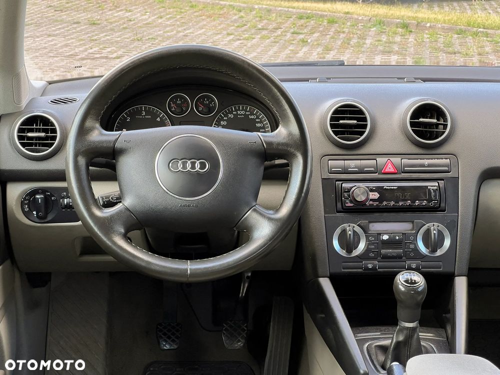 Audi A3 3-drzwiowe 2.0 TDI Attraction - 7