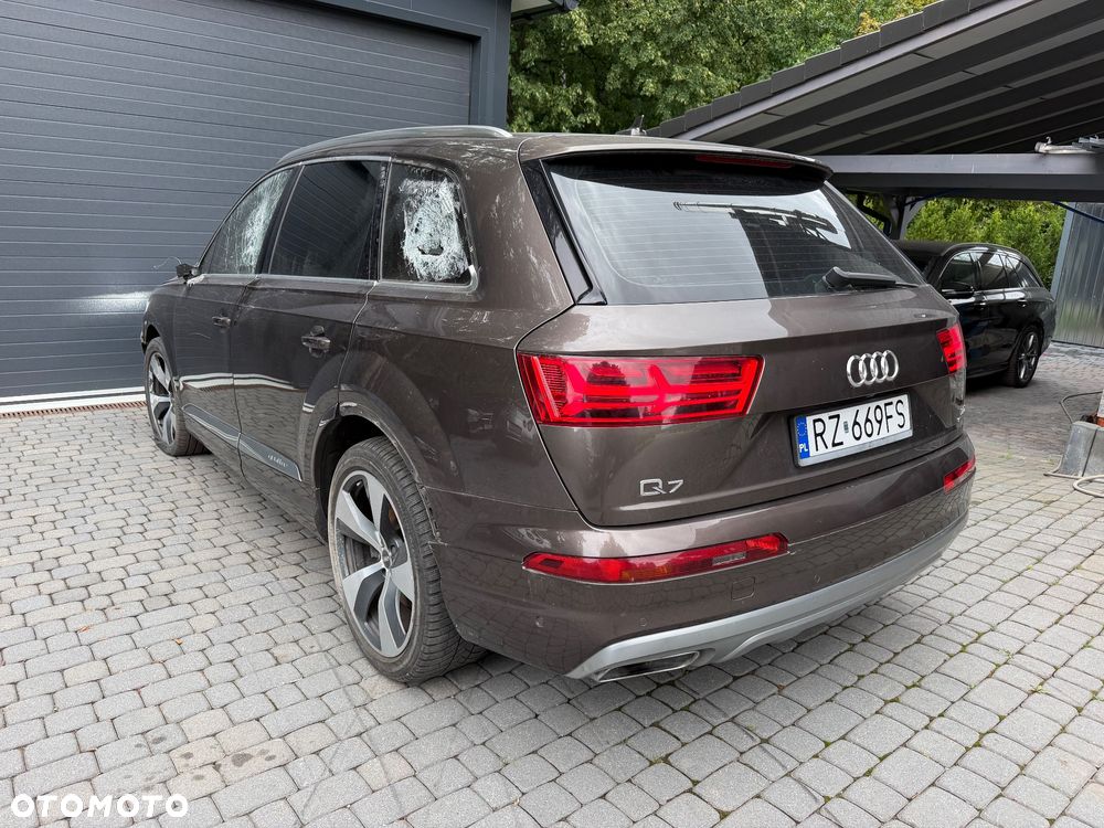 Audi Q7 3.0 TDI Quattro Tiptronic - 6