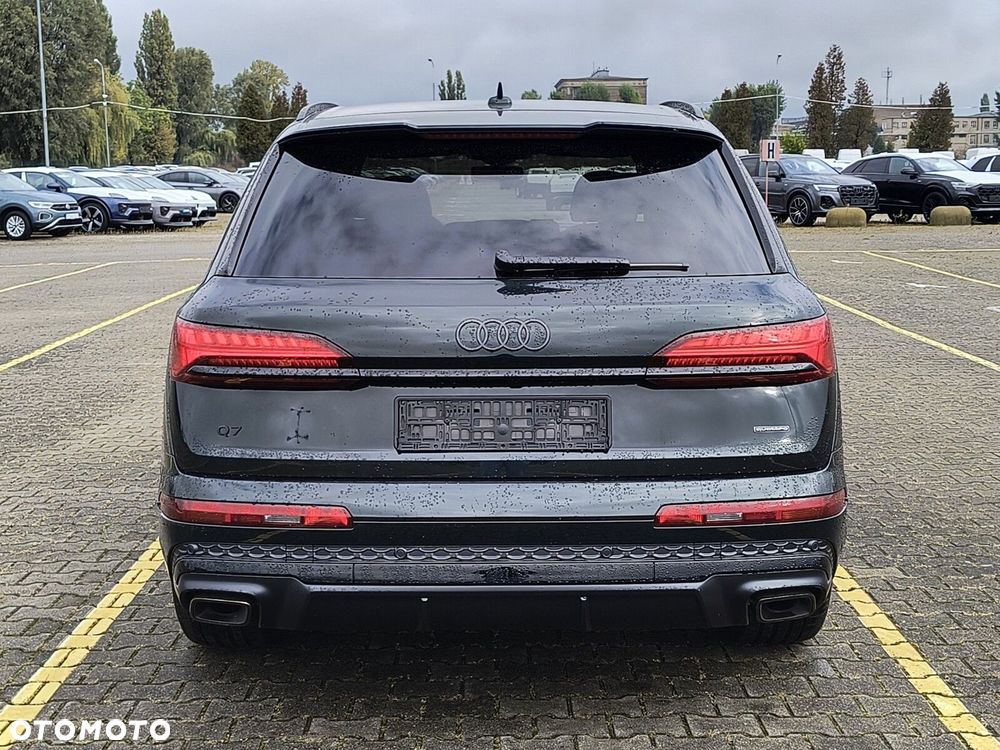Audi Q7 - 6