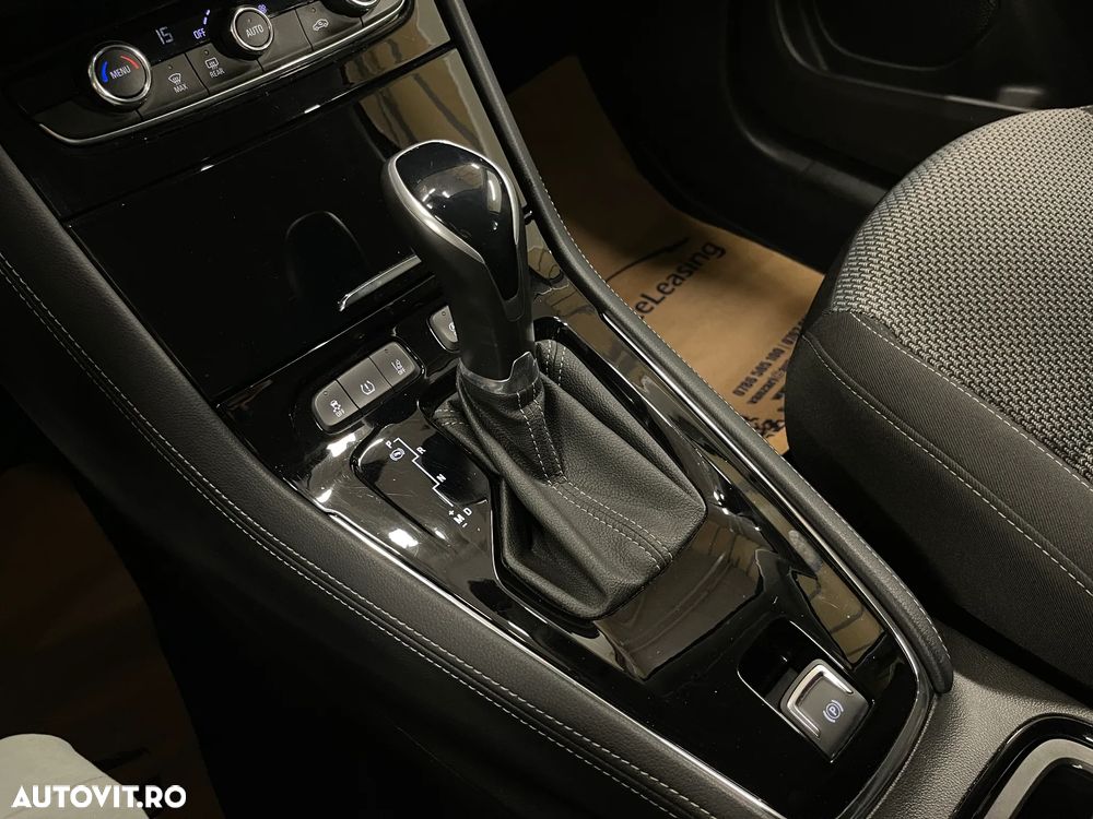 Opel Grandland X 1.2 Start/Stop Automatik Business Edition - 25