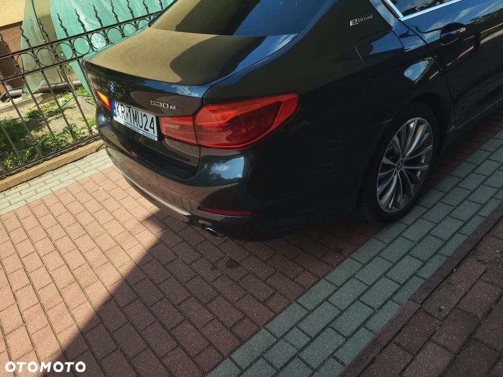 BMW Seria 5 530e iPerformance Luxury Line - 6