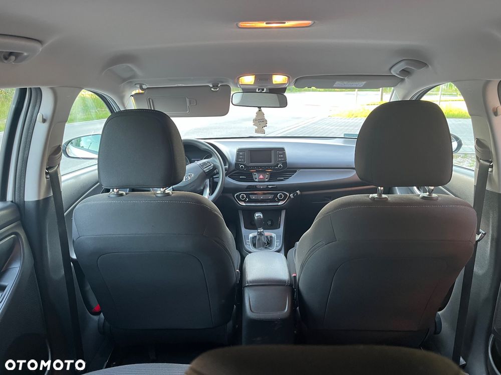 Hyundai i30 1.6 CRDi Classic + - 11