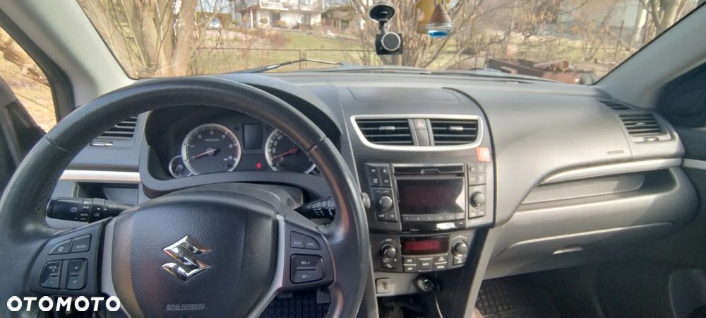 Suzuki Swift - 11