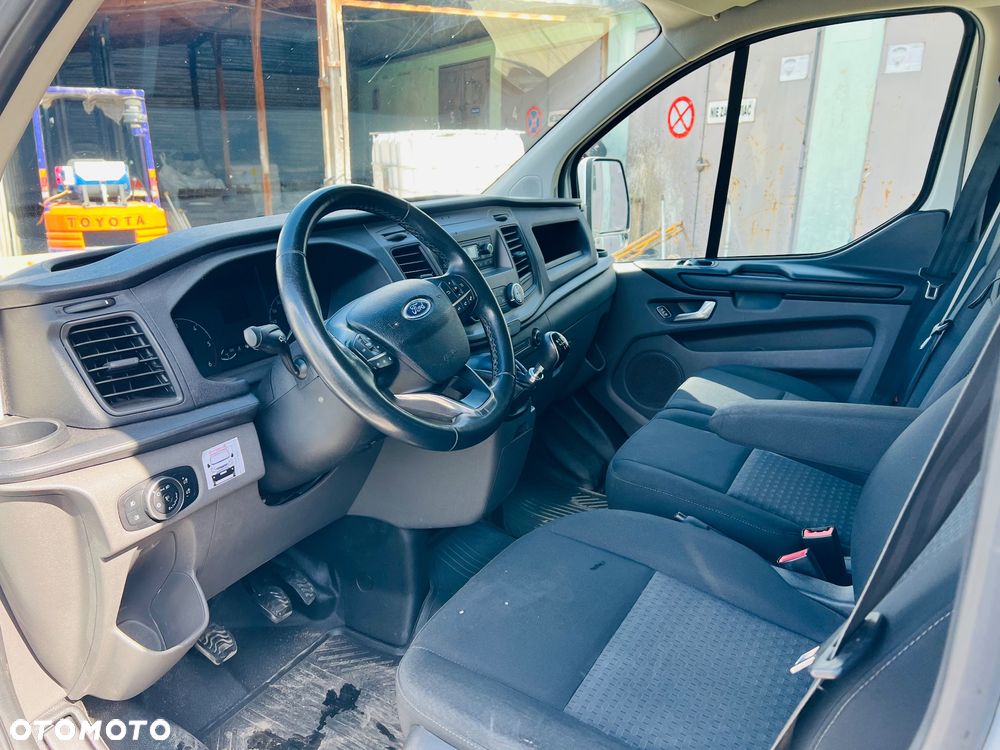 Ford Transit Custom - 9