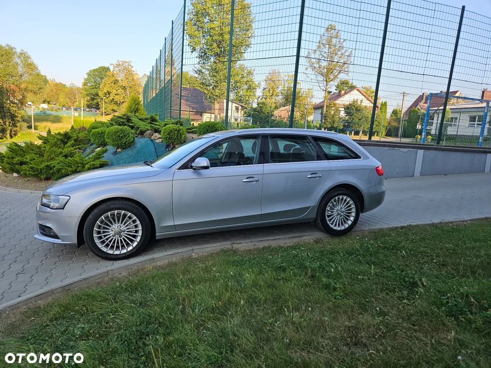 Audi A4 Avant 2.0 TDI DPF Ambiente - 2