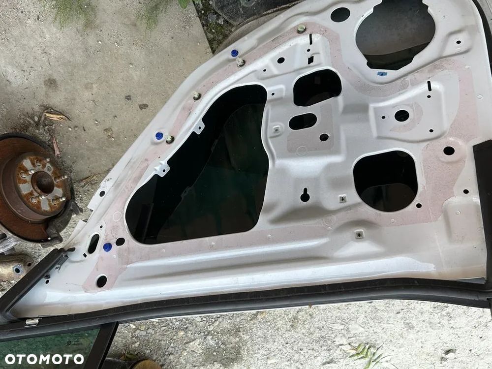 Drzwi prawe tył tylne Opel Insignia A lift Z40R bez malowania - 8