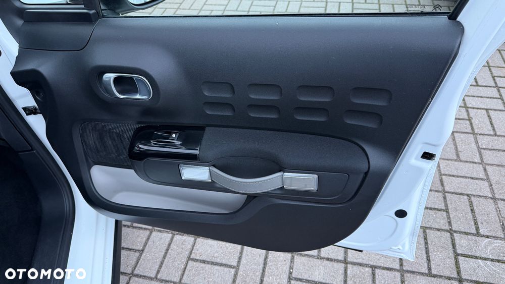 Citroën C3 Pure Tech (VTi) 82 Exclusive - 13