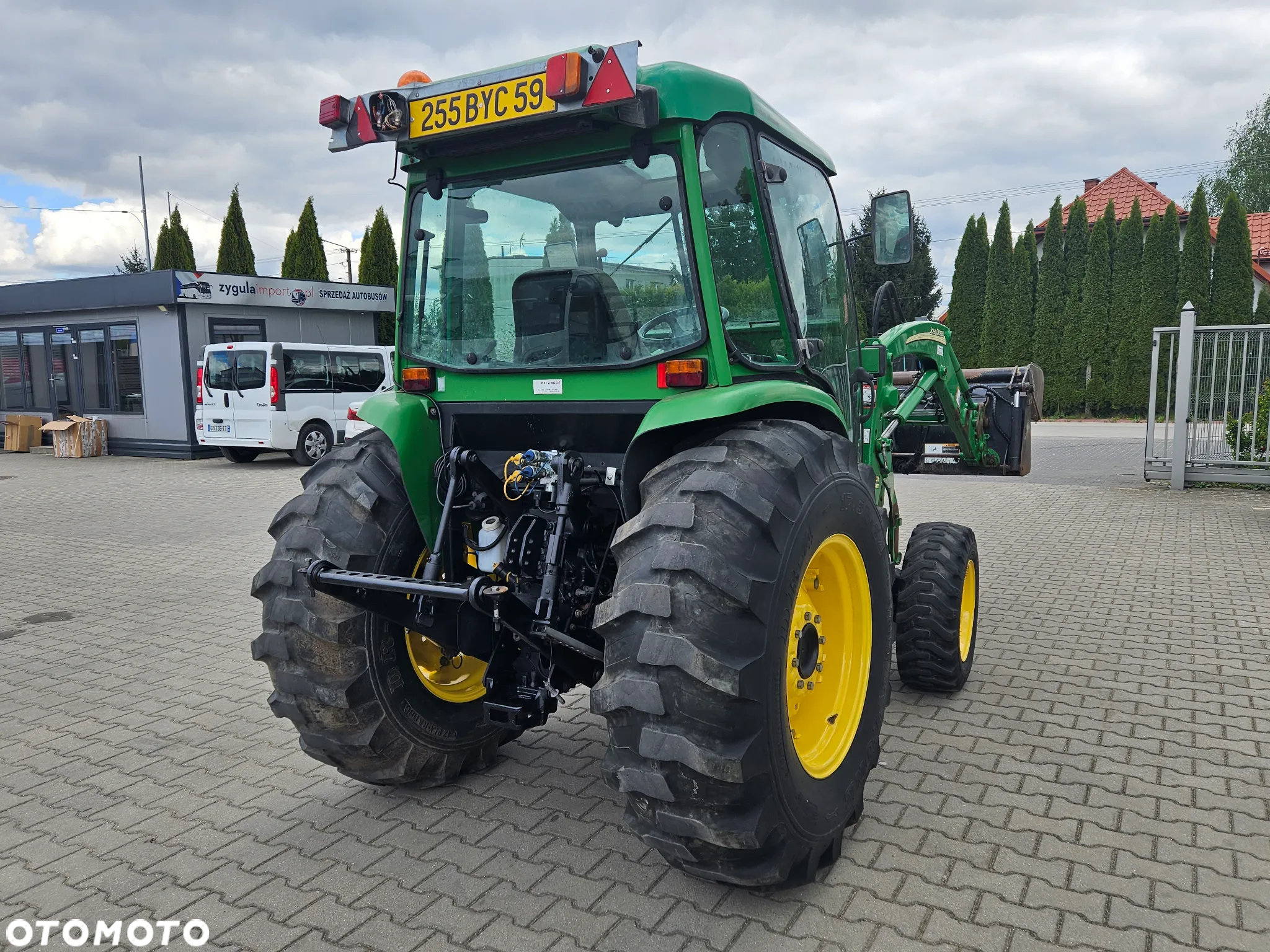 John Deere 4520 / SPROWADZONY Z FRANCJI / 3 710 MTH / PRZEDNI TUR - 24