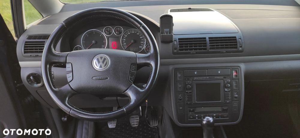 Volkswagen Sharan - 16
