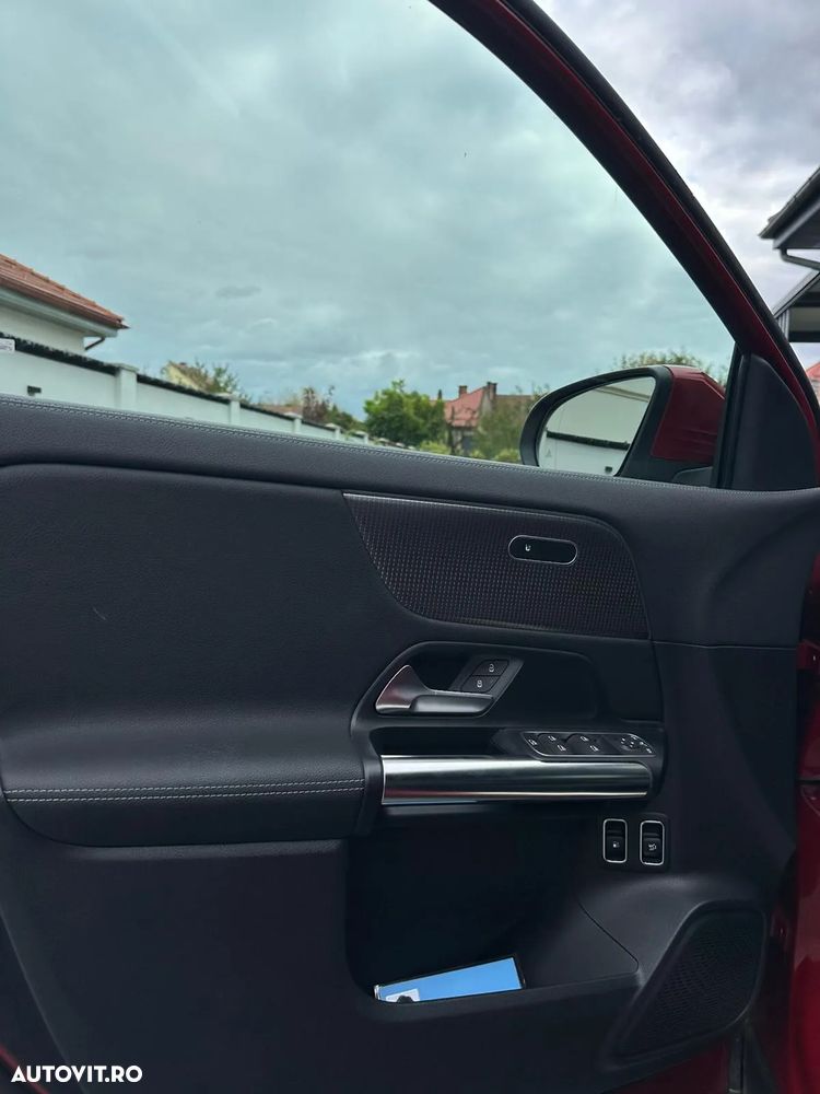 Mercedes-Benz GLA 250 e - 10