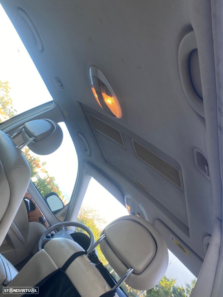 Mercedes-Benz E 220 - 21