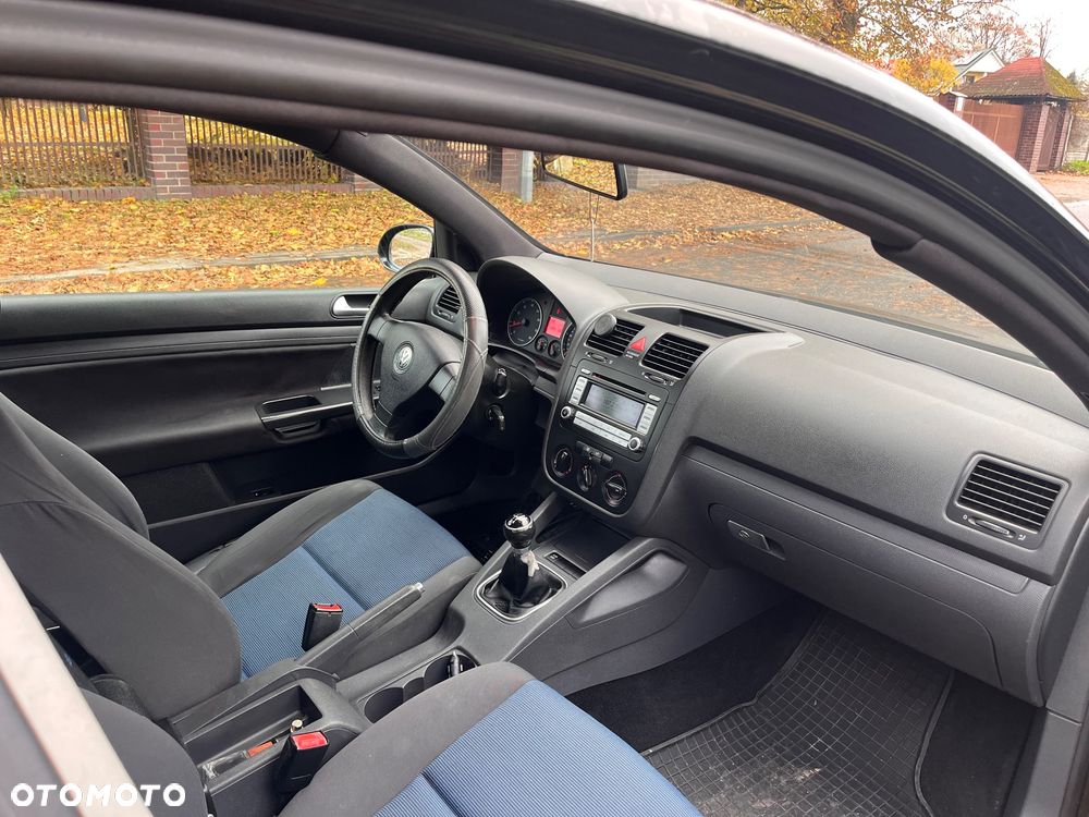 Volkswagen Golf 1.6 Comfortline - 5