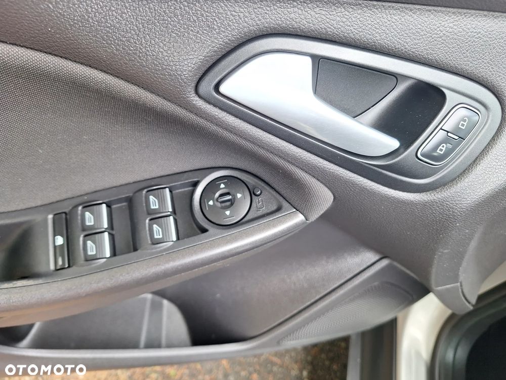 Ford Focus - 15