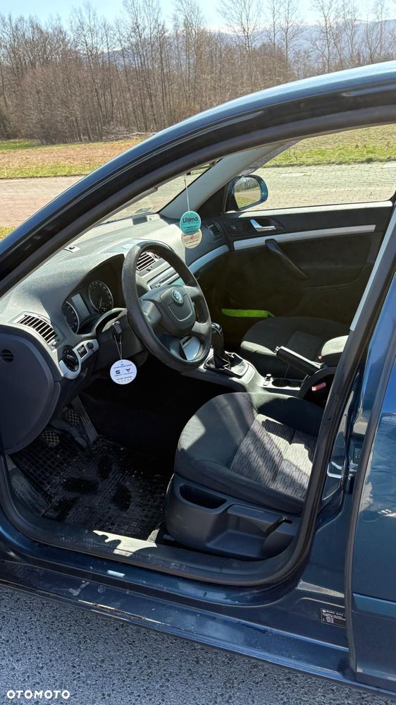 Skoda Octavia 1.6 TDI DPF Ambiente - 20