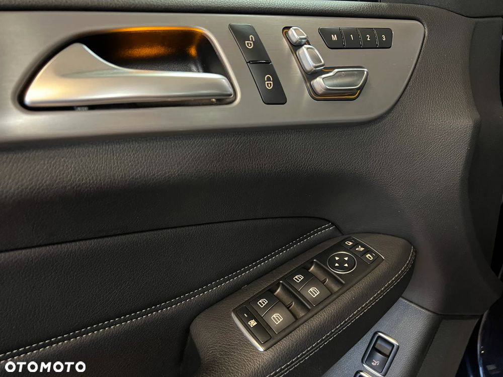 Mercedes-Benz GLS - 11