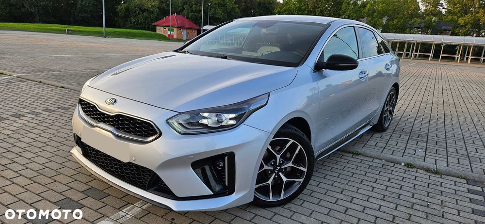 Kia Procee'd