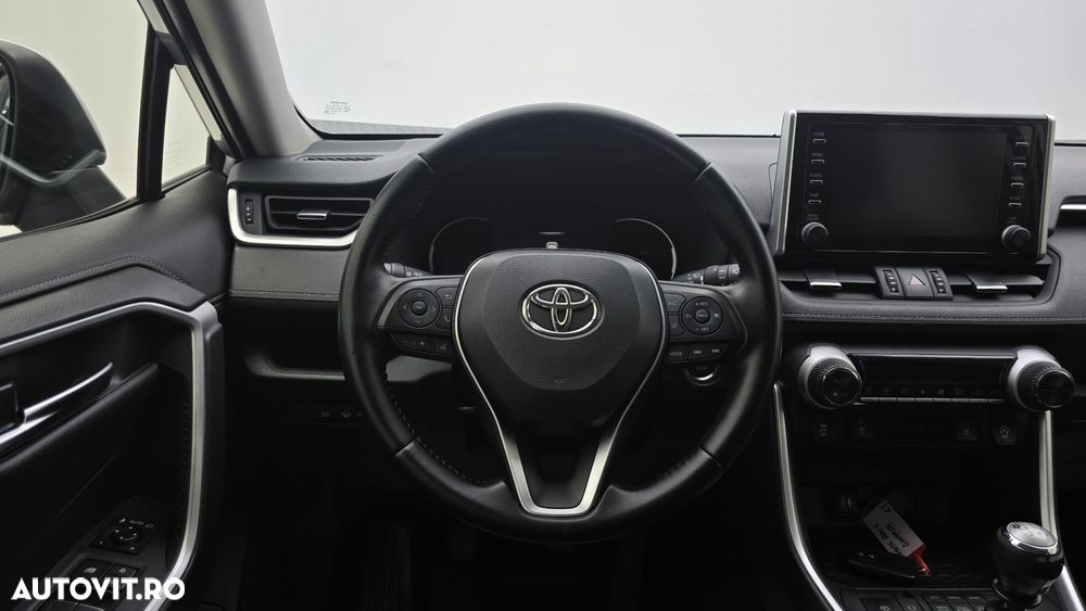 Toyota RAV4 2.0P 6MT AWD Dynamic - 15