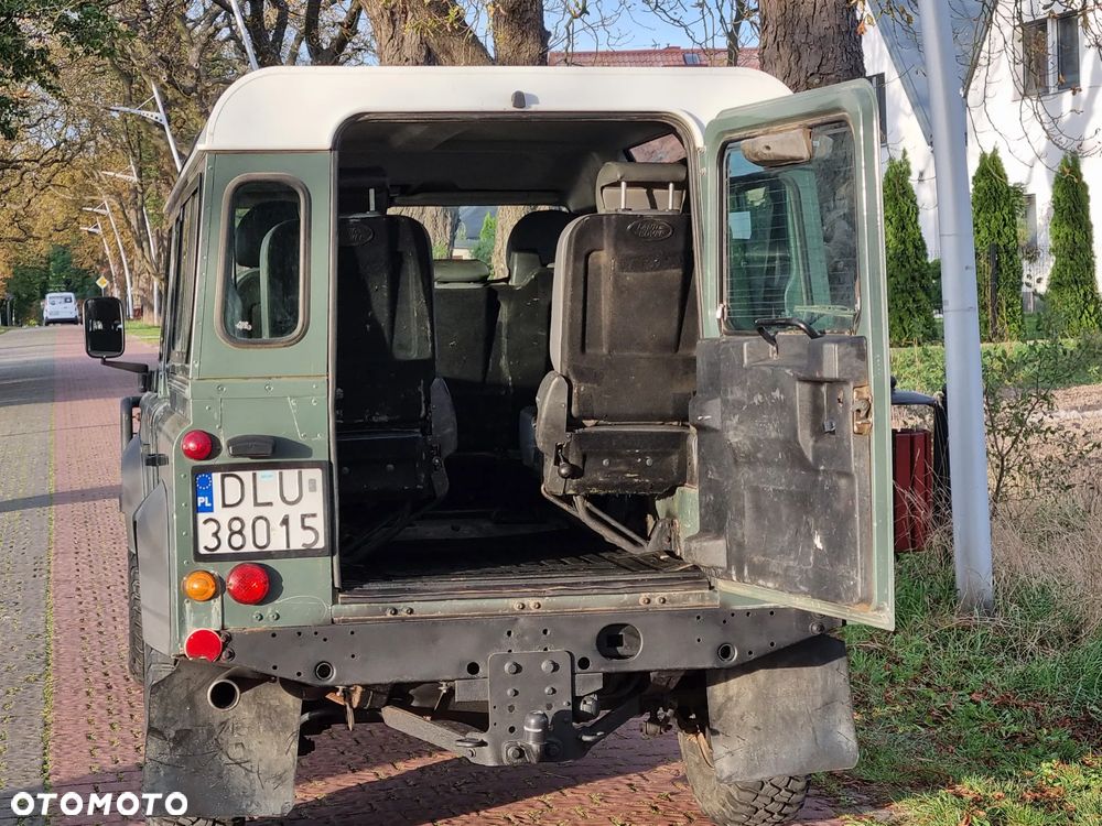 Land Rover Defender - 35