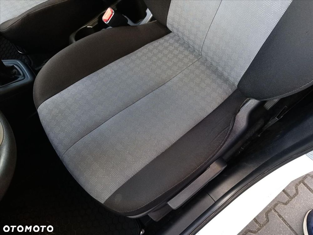 Kia Venga 1.6 M - 12