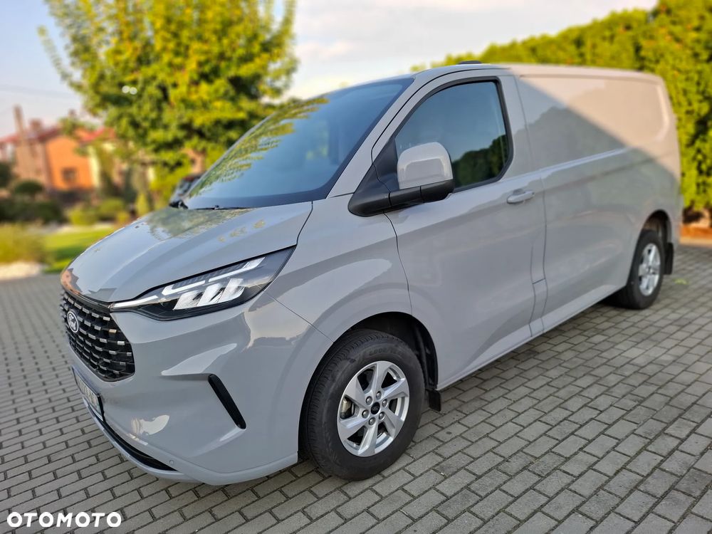 Ford CUSTOM - 4