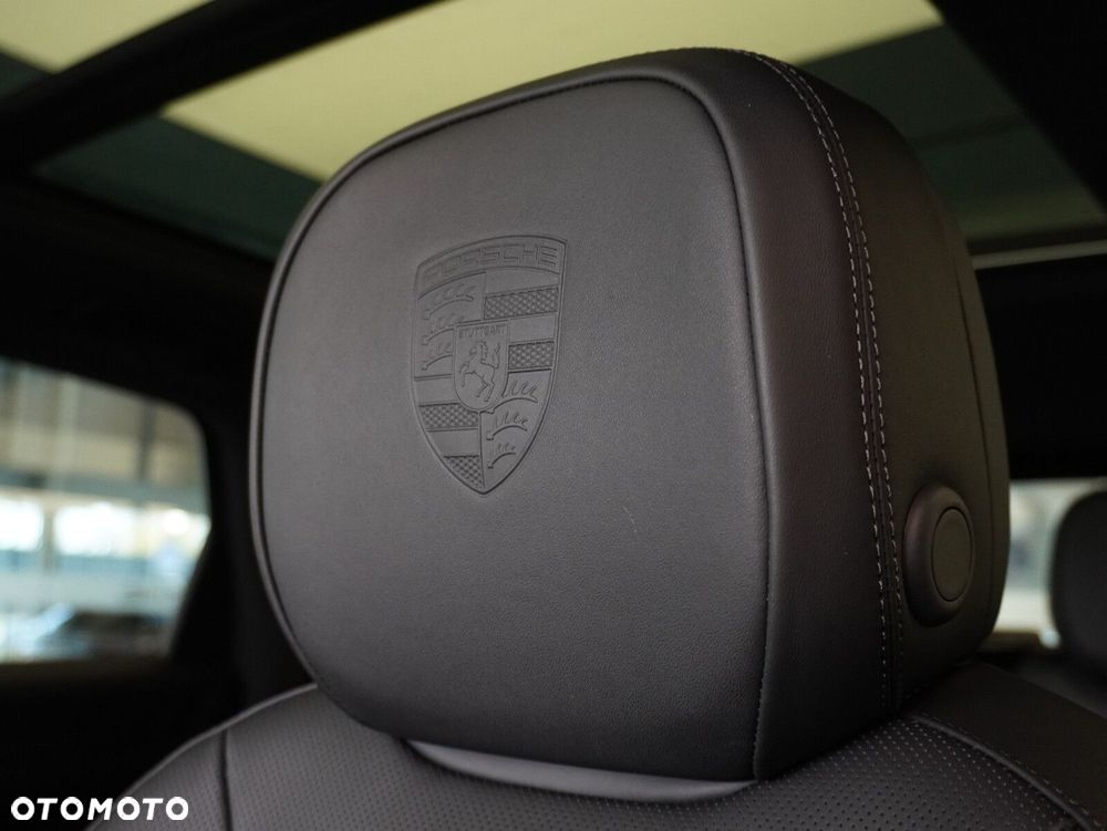Porsche Cayenne Black Edition - 25