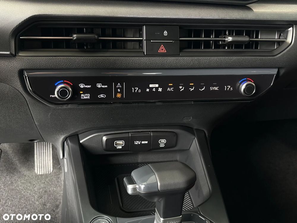 Kia XCeed 1.6 T-GDI Business Line DCT - 19