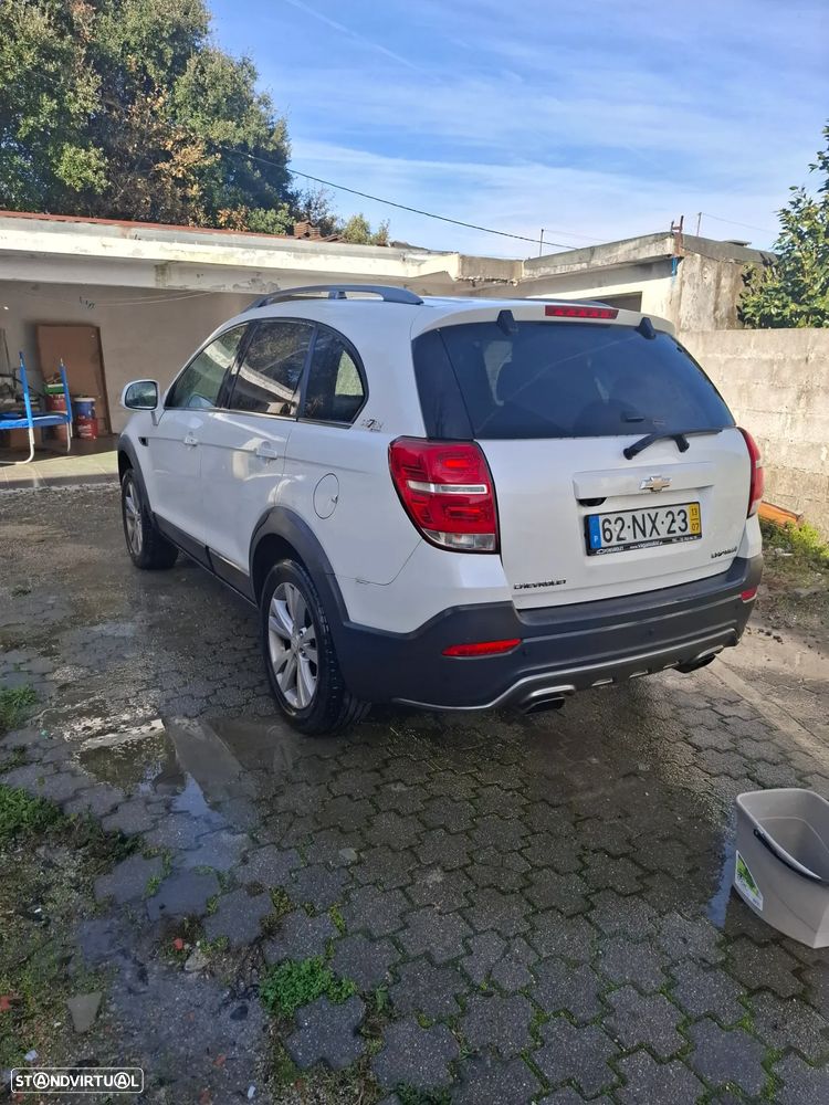 Chevrolet Captiva 2.2 VCDi Seven Xtreme 164g 7L - 4