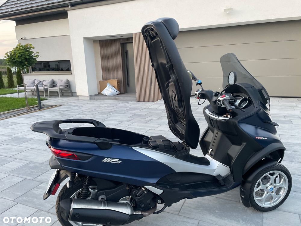 Piaggio MP-3 - 9