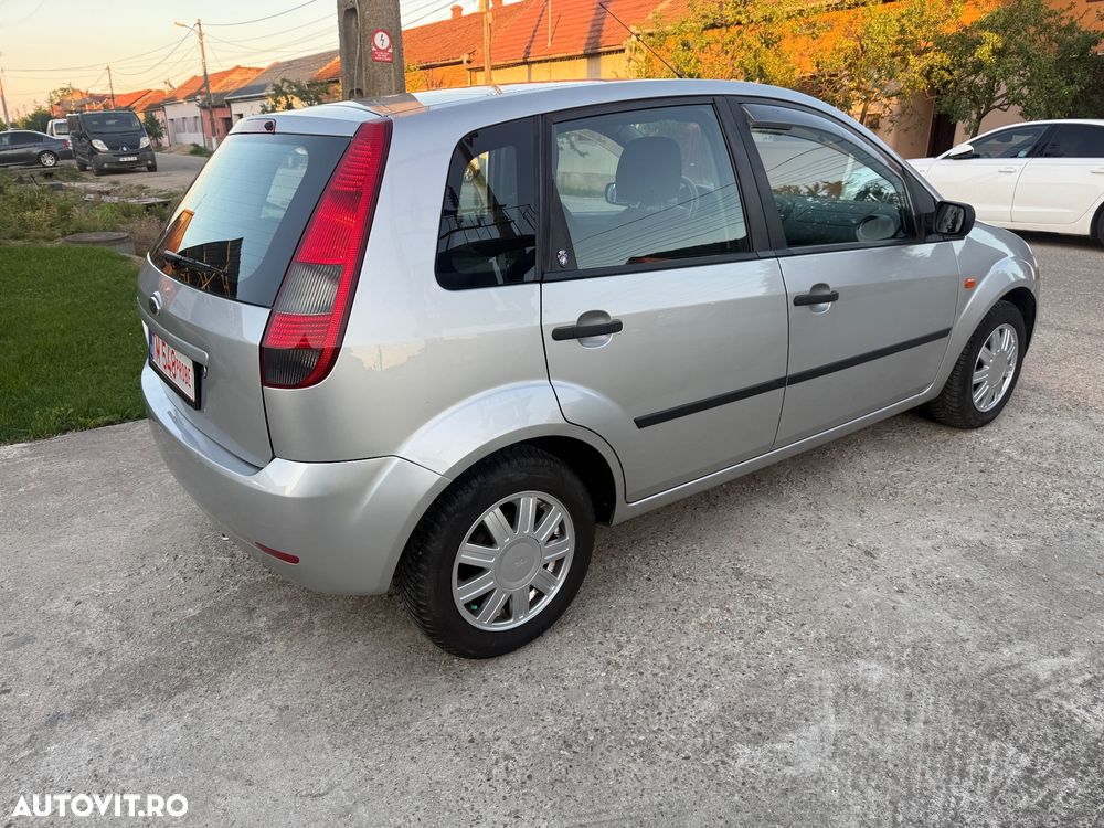 Ford Fiesta 1.3 Ghia - 3