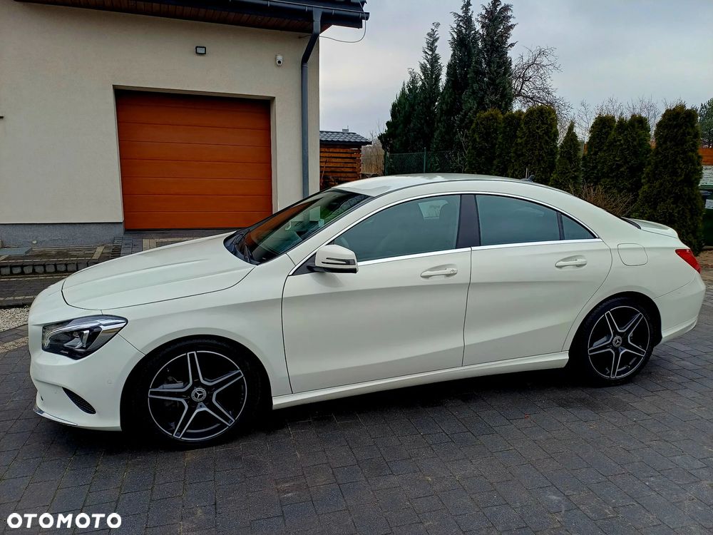 Mercedes-Benz CLA 250 4-Matic - 5