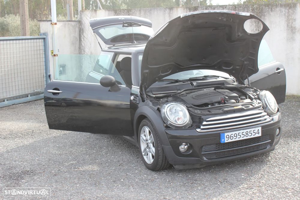 MINI 3 Portas One D - 2