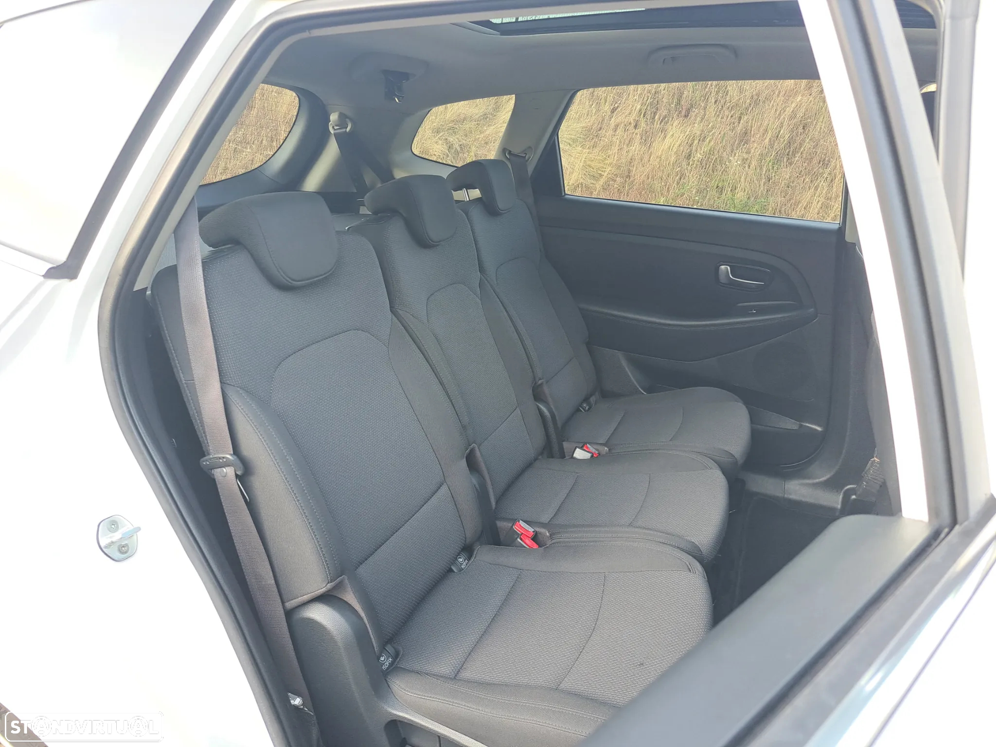 Kia Carens 1.7 CRDi ISG TX - 27