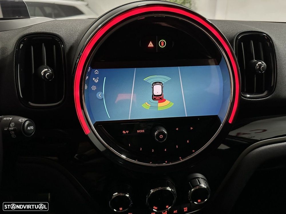 MINI Countryman Cooper SE ALL4 Auto - 12