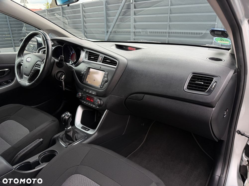 Kia Ceed 1.6 CRDi L - 26