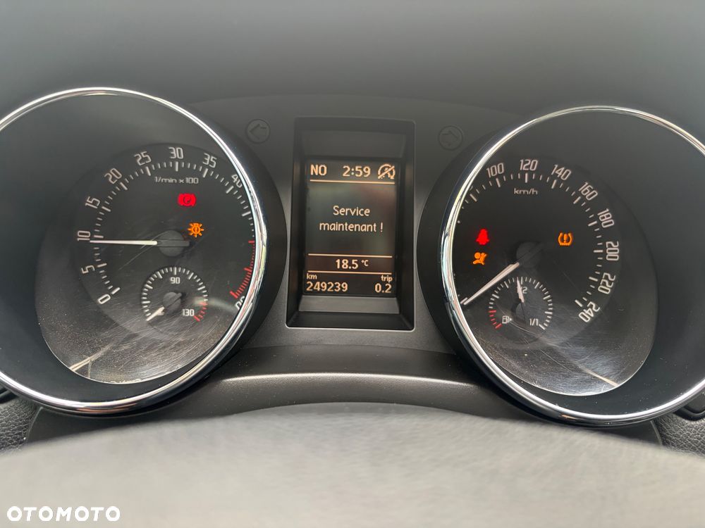 Skoda Yeti 2.0 TDI Elegance Green tec - 14