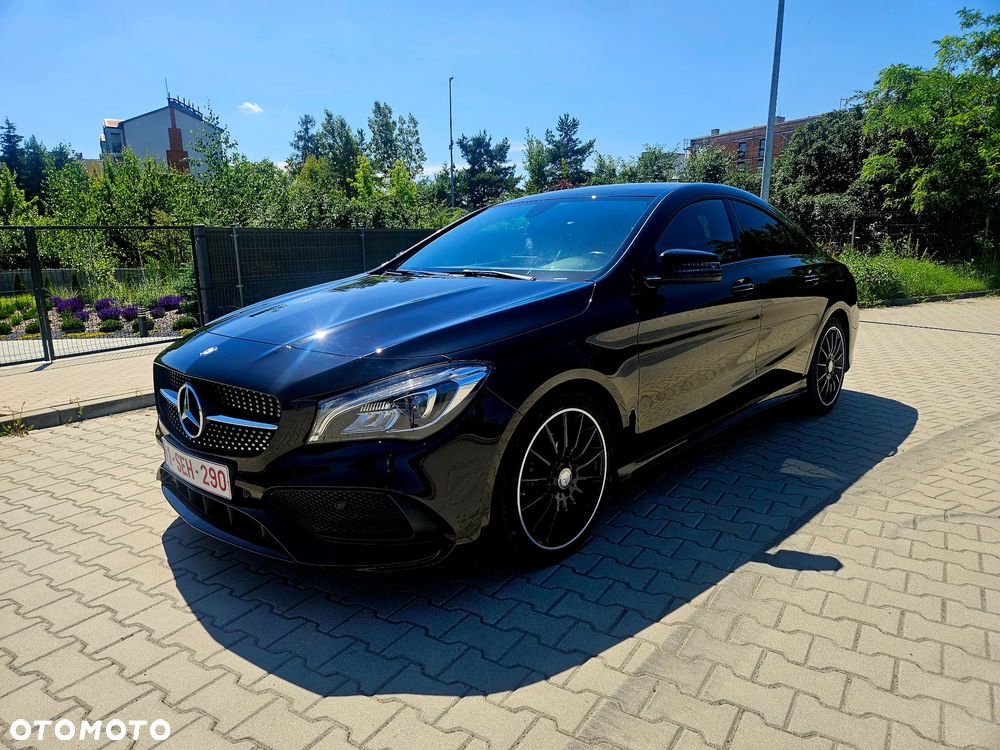 Mercedes-Benz CLA 180 AMG Line - 12