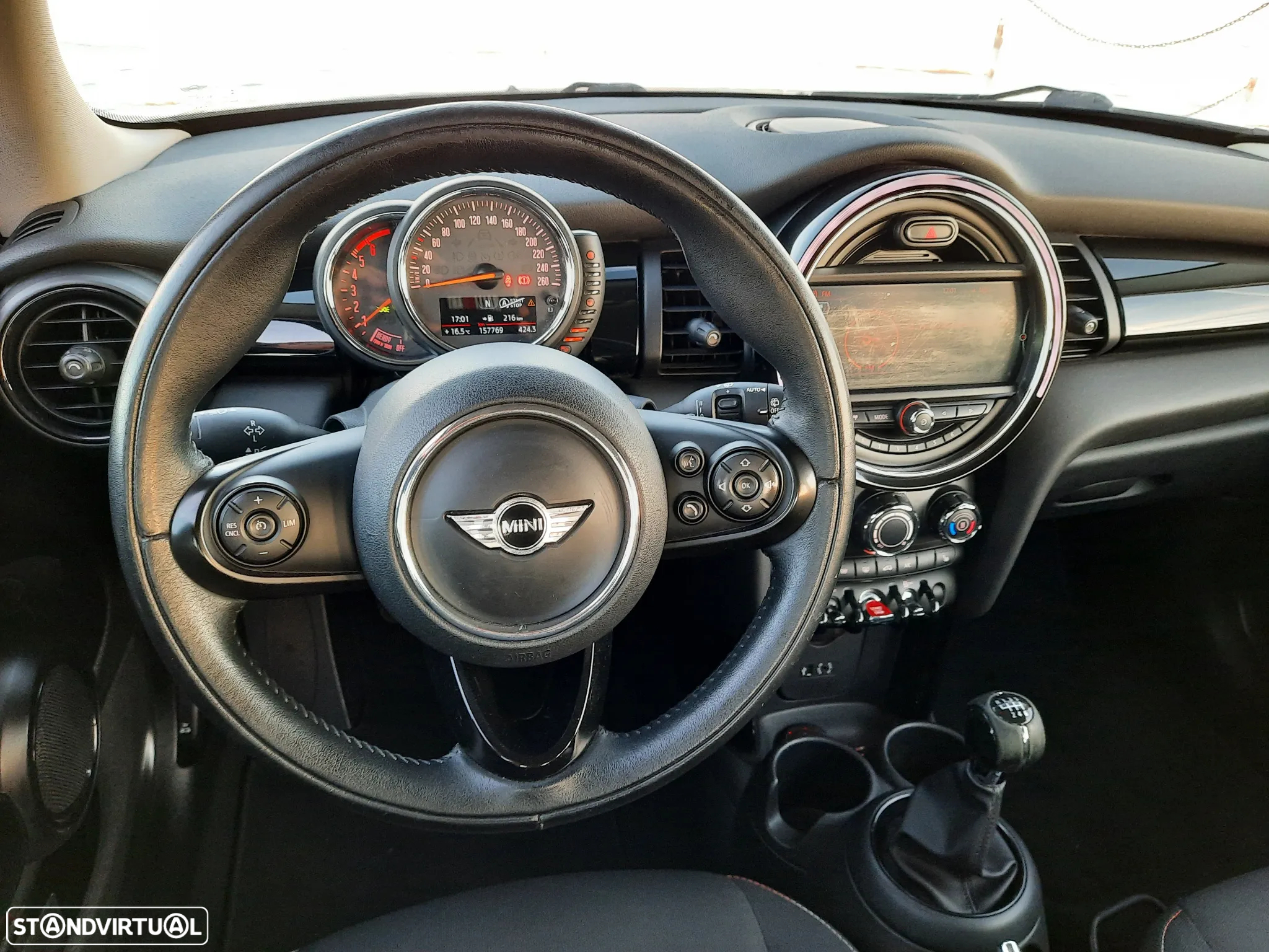 MINI 3 Portas One D - 21