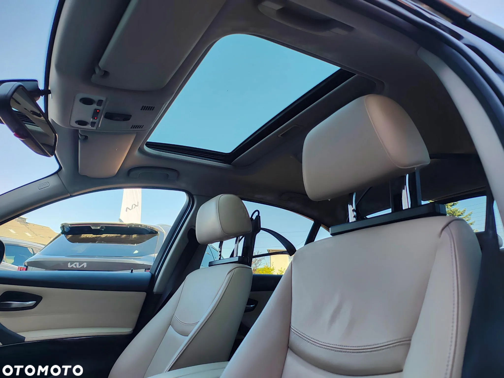 BMW Seria 3 320d - 24