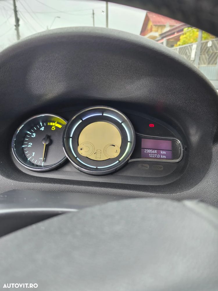 Renault Megane 1.5 dCi Dynamique - 5