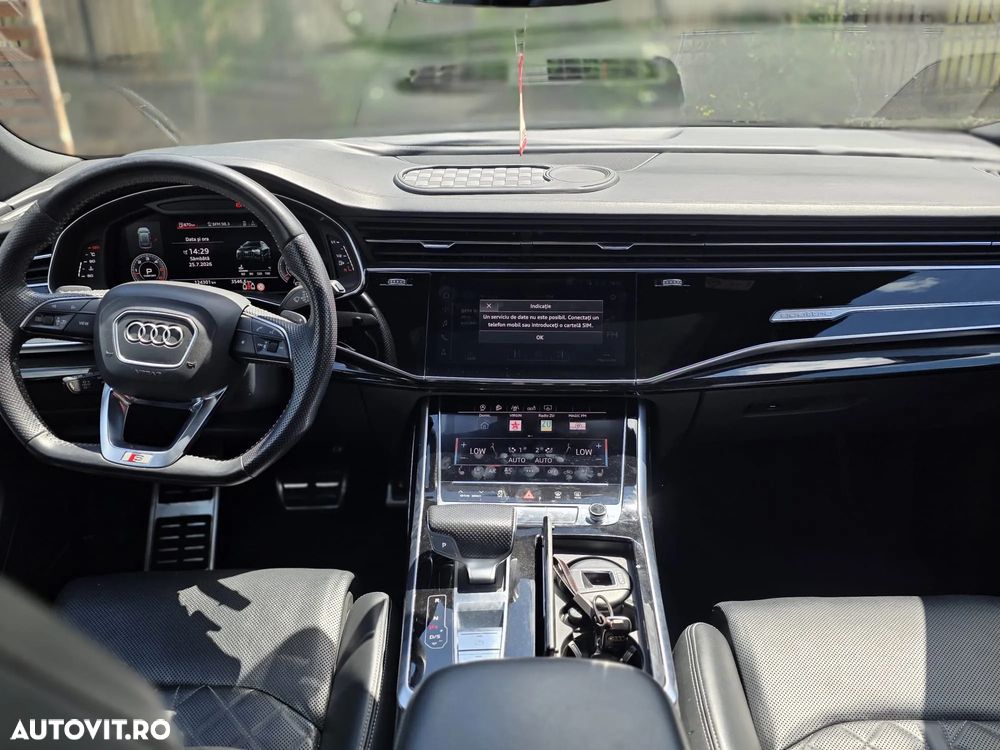 Audi Q8 - 10