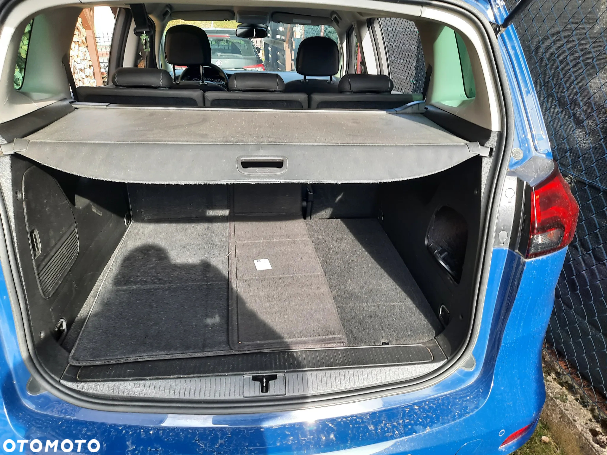 Opel Zafira 2.0 D Automatik 120 Jahre - 11