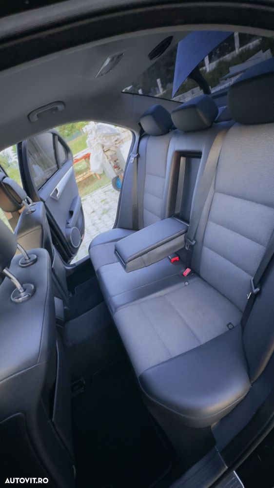 Mercedes-Benz C 220 CDI DPF Automatik Avantgarde - 9