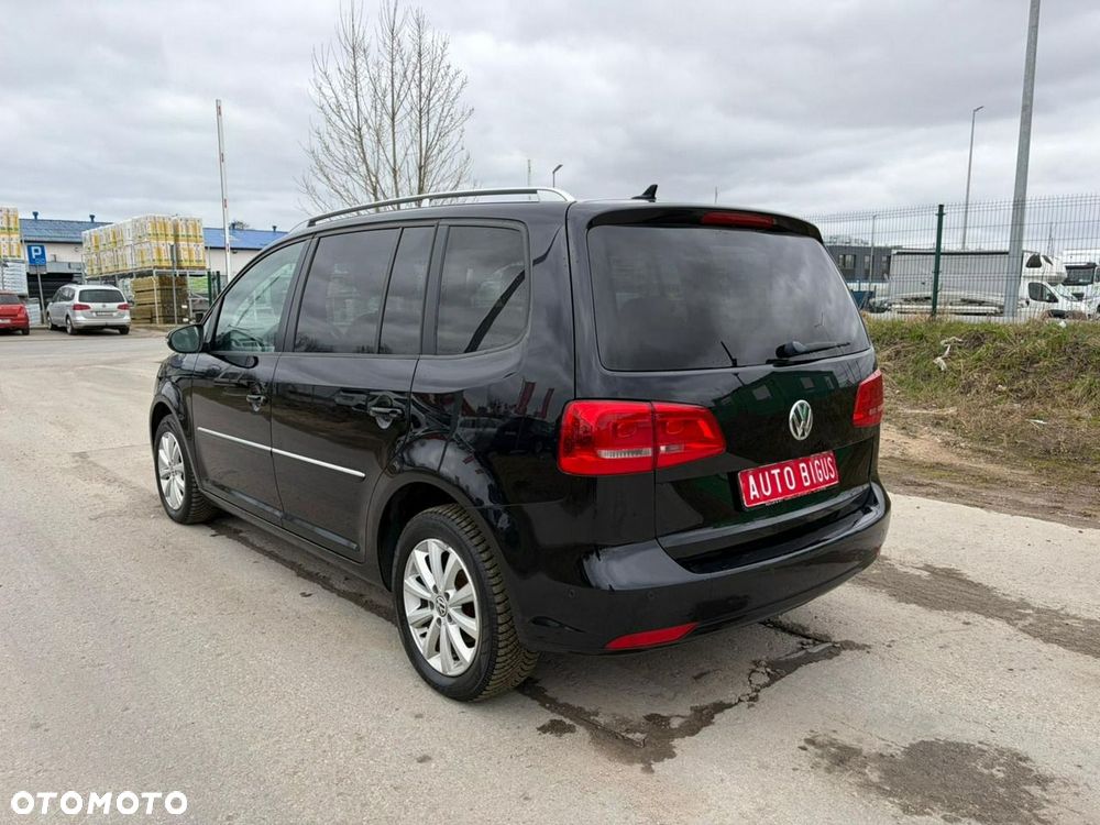 Volkswagen Touran - 6