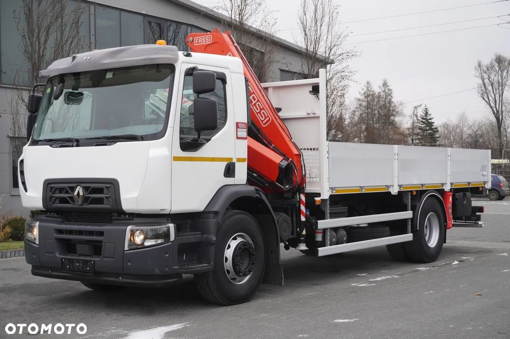 Renault C280 DTI 8 / HDS Fassi 5,6 t / Zasięg 8 m / Platforma 15 EPAL - 5