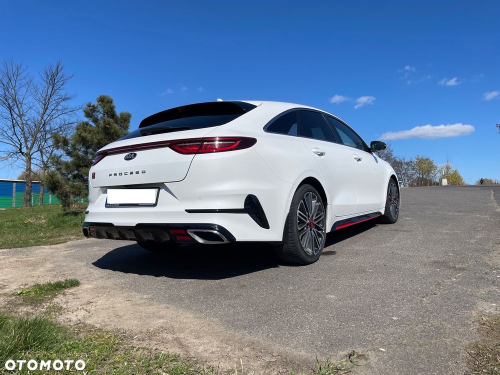 Kia ProCeed - 7
