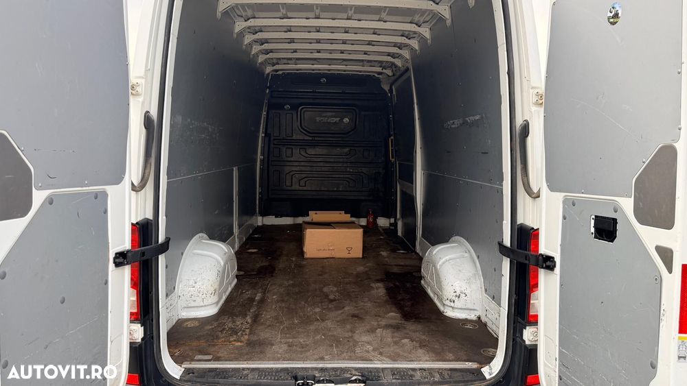 Volkswagen Crafter 3.5 CD Bena L4 FWD 103kW - 14